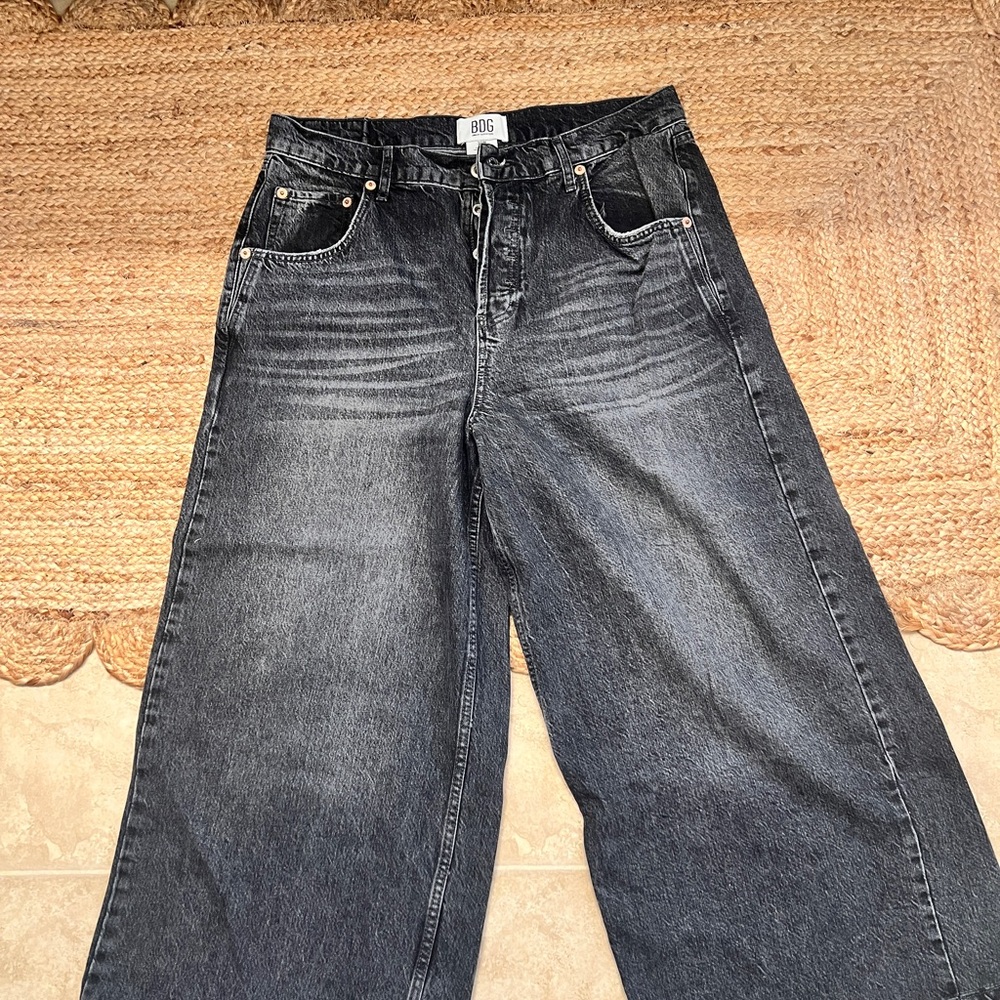 BDG Urban Outfitters High Waisted Boyfriend Jeans - Picture 4 of 6